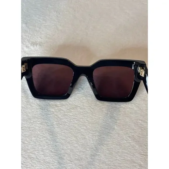 Brand New Off-White Sunglasses- Jackson OERI13I 1028 Size 50-22-145*3